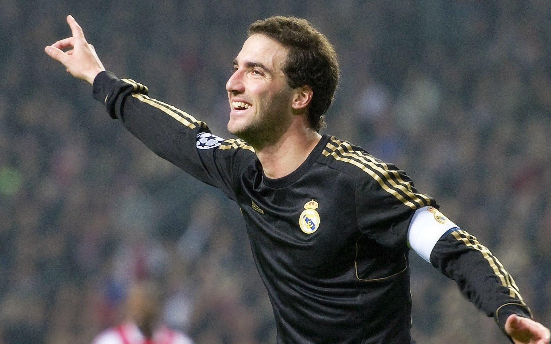 埃贝尔点出赛季关键战役，对阵巴黎、切尔西与阿森纳将定义球队征程